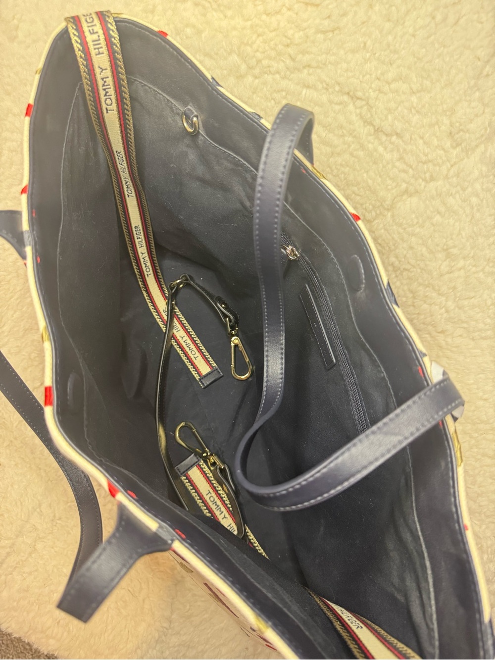 Tommy Hilfiger Cream Logo-Print Tote Bag with Multicolor Accents - Picture 3 of 5